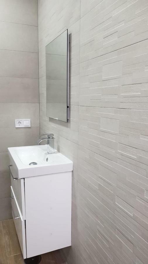 Ferienwohnung Apartamento Centrico A 10 Minutos De Opera II Madrid Exterior foto